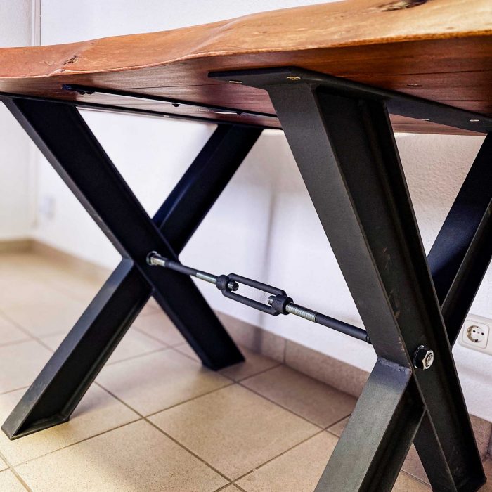 Tisch im Industriedesign